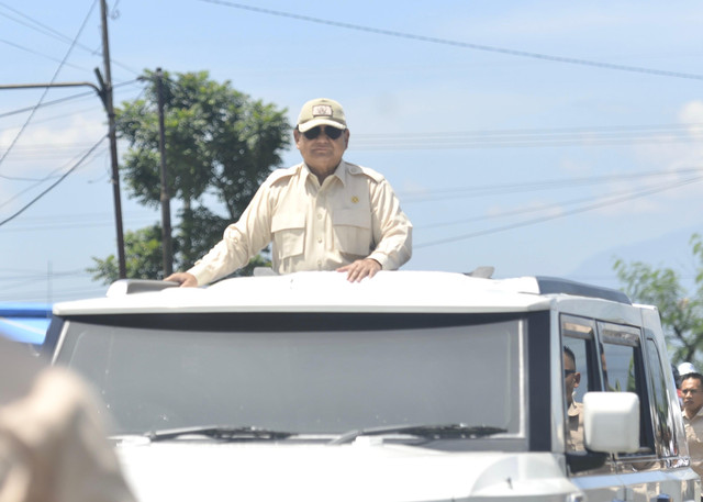 Presiden Prabowo Subianto tiba di Kabupaten Majalengka, Provinsi Jawa Barat, pada Senin, 7 April 2025. Foto: kumparan