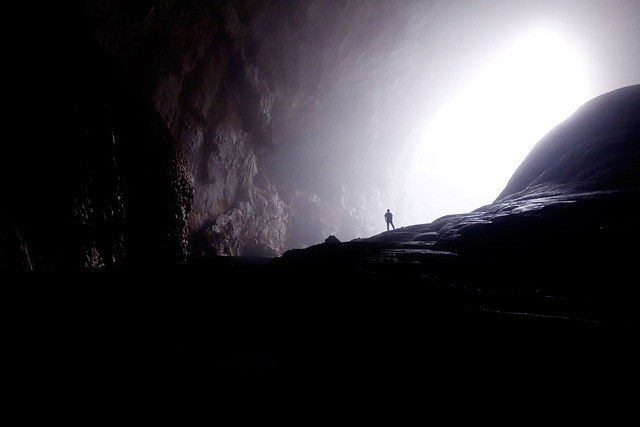 Goa Lowo Trenggalek. Foto hanya ilustrasi, bukan tempat sebenarnya. Sumber: pixabay.com/Pexels