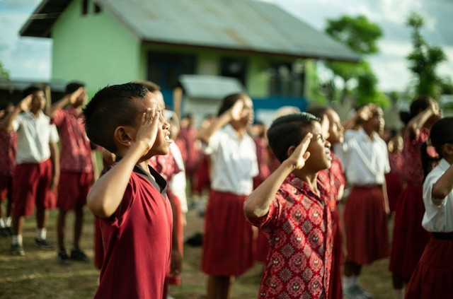 Ilustrasi siswa. Saat ini Pemkot Pontianak sudah menyiapkan 4,5 hektare lahan untuk dibangun Sekolah Rakyat. Foto: Dok. Shutterstock