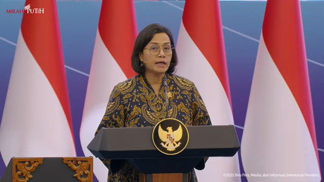 Menteri Keuangan (Menkeu), Sri Mulyani mengahdiri cara sarasehan ekonomi di Menara Mandiri Sudirman, Jakarta pada Selasa (8/4/2025). Foto: @SekretariatPresiden