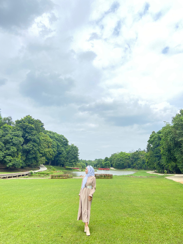 Tempat ini jadi salah satu spot foto yang banyak disukai di Kebun Raya Bogor (dok. penulis).