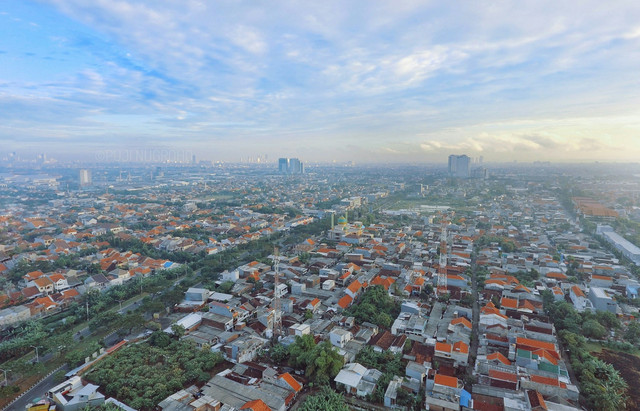 12 Kota Terpanas di Indonesia. Foto Surabaya. Sumber Unsplash Puji Nugroho