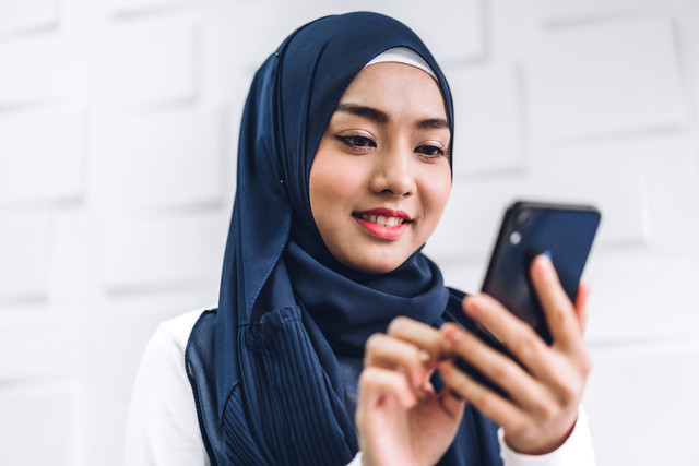 Yuk rapikan keuangan setelah Lebaran dengan BRImo. Foto: Shutterstock