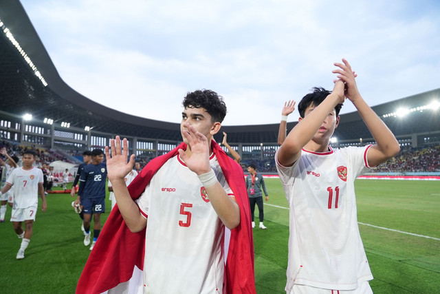 Pemain Timnas U-17 Indonesia, Mat Baker dan Lucas Lee. Foto: Dok. Pribadi