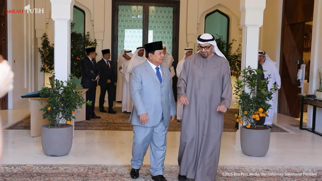 Presiden Prabowo Subianto bertemu dengan Presiden Uni Emirat Arab Mohamed bin Zayed Al Nahyan (MBZ) di Abu Dhabi, UEA, Rabu (9/4/2025). Foto: Youtube/Sekretariat Presiden