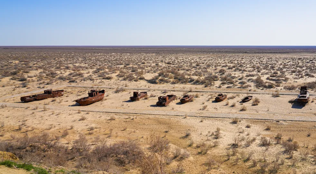 Gurun ini dulunya adalah salah satu danau terbesar di dunia. Foto: ROSA/Shutterstock
