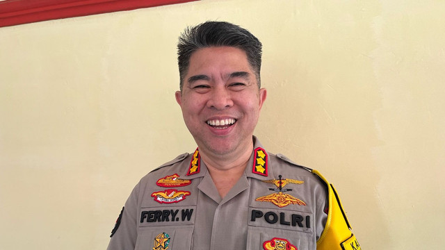 Kabid Humas Polda Sumut Kombes Pol Ferry Walintukan. Foto: Tri Vosa/kumparan