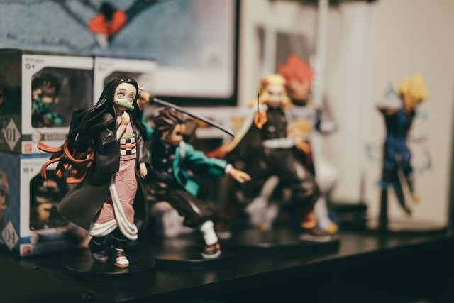 Ilustrasi cara nonton demon slayer season 4. Sumber: kadyn pierce/unsplash