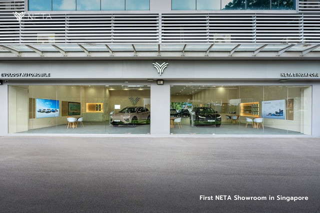 Peresmian diler mobil listrik Neta Auto yang pertama di Singapura. Foto: NETA AUTO