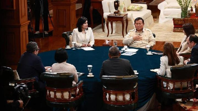 Wawancara Prabowo dengan 7 jurnalis dari 7 media berbeda di Hambalang, Jawa Barat, 6 April 2025. (Foto: Koleksi foto pada akun Instagram @Prabowo)
