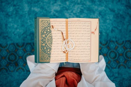 Ilustrasi kata bijak islami bermakna mendalam dan menginspirasi,Unsplash/Ahmed