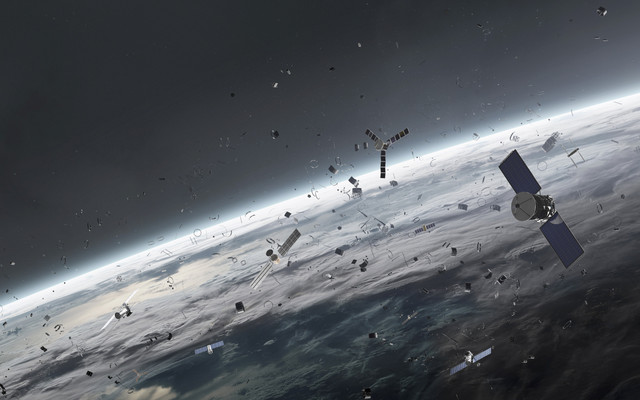 Ilustrasi sampah luar angkasa. Foto: Vadim Sadovski/shutterstock