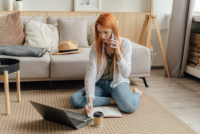 Tips Mendapatkan Side Job. Foto hanya ilustrasi, bukan yang sebenarnya. Sumber  pexels.com/Antoni Shkraba Studio