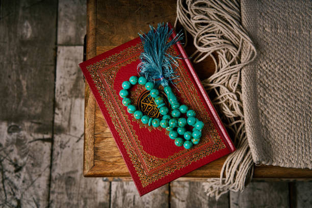 Ilustrasi Lirik Nadhom Alfiyah, Foto: Unsplash/HalimLotos.