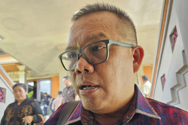 Ketua Fraksi Gerindra DPRD Bali Gede Harja Astawa di Gedung DPRD Bali, Senin (14/4/2025). Foto: Denita BR Matondang/kumparan