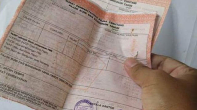 Nota pembayaran Pajak Bumi dan Bangunan. Bapenda Kota Pontianak siapkan barcode di setiap kelurahan untuk mempermudah pembayaran PBB. Foto: Dok. Kumparan