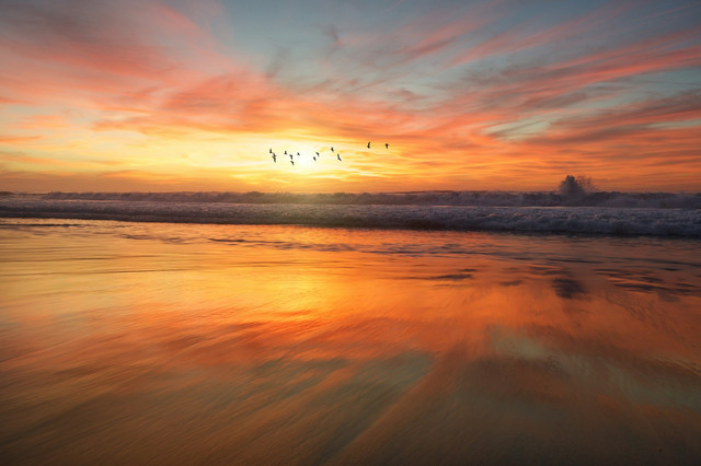 Ilustrasi sore hari. Foto: Unsplash