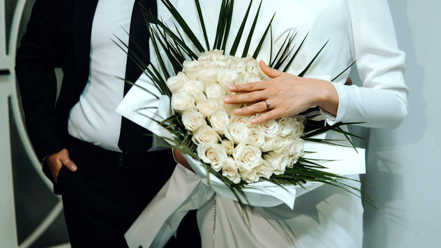 Ilustrasi ucapan happy wedding aesthetic. Foto: Pexels