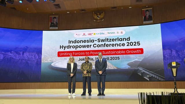 Peluncuran Konferensi PLTA Indonesia-Swiss 2025 di kantor Pusat PLN, Selasa (15/4/2025). Foto: Fariza Rizky Ananda/kumparan