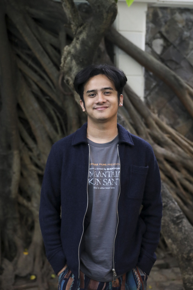 Pemeran film Pembantaian Dukun Santet, Kevin Ardilova saat berkunjung ke kumparan, Jakarta, Selasa (15/4/2025). Foto: Syawal Febrian Darisman/kumparan