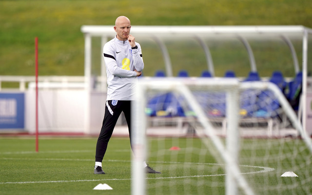 Asisten Pelatih Timnas Inggris Arjan Veurink. Foto: PA Images/Reuters