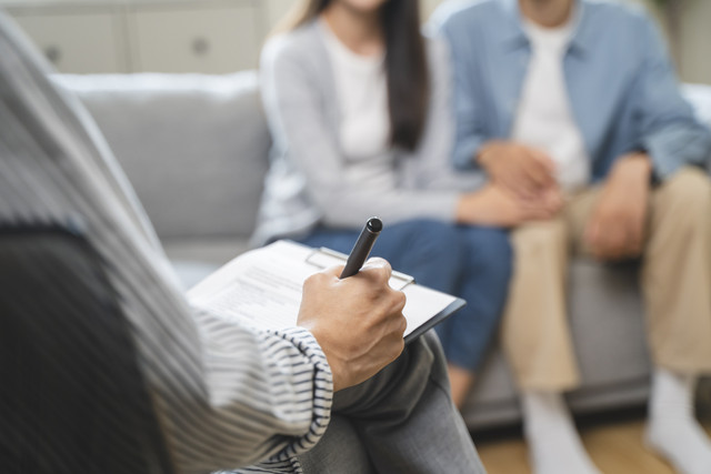 Ilustrasi periksa ke dokter. Foto: Shutterstock