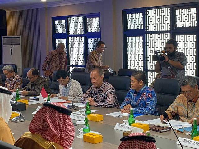 Menteri Perindustrian (Menperin) Agus Gumiwang Kartasasmita di kantornya, Jakarta, Rabu (16/4). Foto: Muhammad Fhandra/kumparan