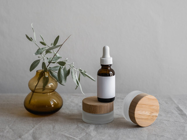 Ilustrasi untuk Rekomendasi moisturizer yang mengandung Salicylic Acid. Sumber: pexels.com/Polina Kovaleva 