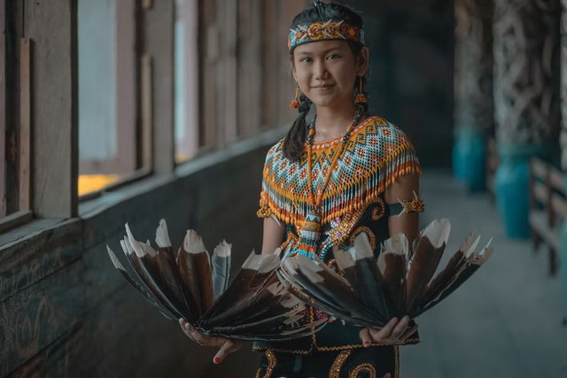 Sewa baju adat Tegal. Foto hanya ilustrasi, bukan tempat sebenarnya. Sumber: Unsplash/Rian A. Saputro