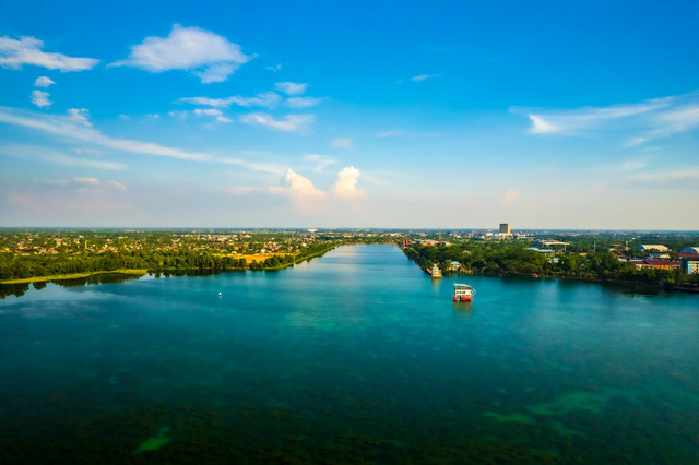 Wisata di Pangandaran selain Pantai, Foto Hanya Ilustrasi, Bukn Gambar Sebenarnya, Sumber Foto: Unsplash/Ammar Andiko