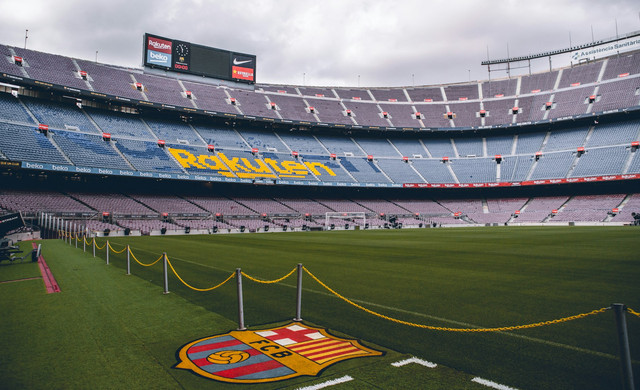 Ilustrasi apakah barca lolos ucl 2025. Sumber: patrick t kindt/unsplash
