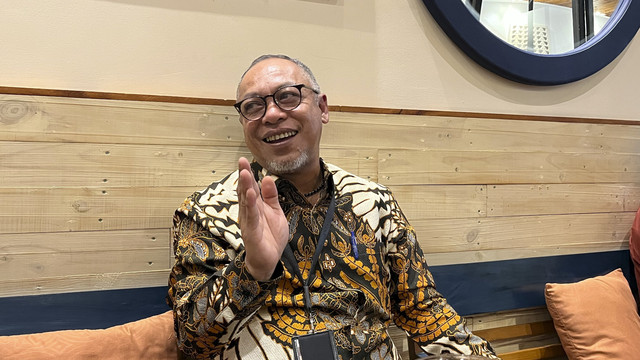 Direktur Portofolio dan Pengembangan Usaha MIND ID, Dilo Seno Widagdo, saat diskusi eksklusif bersama media di Jakarta, Kamis (17/4/2025). Foto: Fariza Rizky Ananda/kumparan