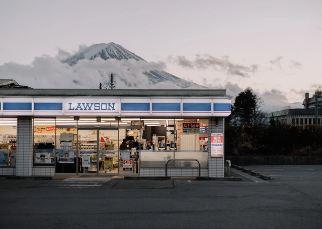 Cabang Lawson di Semarang. Foto adalah Lawson. Sumber: Pexels/Carlo Obrien