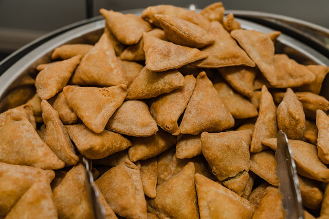 Ilustrasi asal-usul onde-onde, foto: unsplash/Rashpal Singh