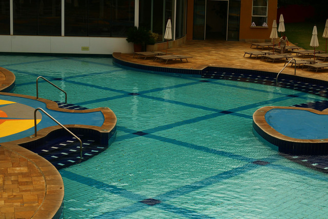 Hotel di Kuningan yang ada pemandian air panas, foto hanya ilustrasi, bukan tempat sebenarnya: Unsplash/Blond Fox