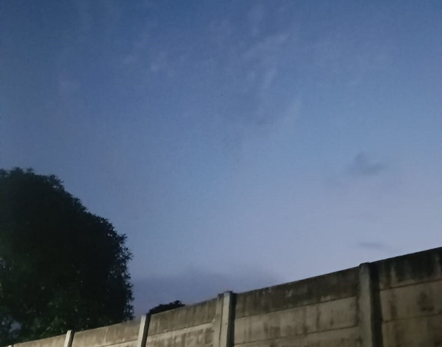 Warga di Bekasi ramai keluhkan bau menyengat seperti gas bocor. Foto: kumparan/Erwin Petas