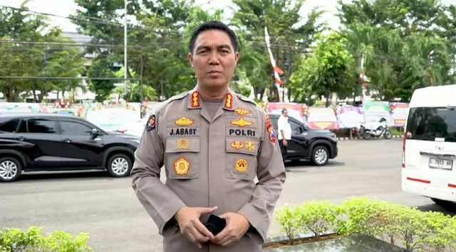 Kabid Humas Polda Jatim, Kombes Pol Jules Abraham Abast. Foto: Polda Jatim