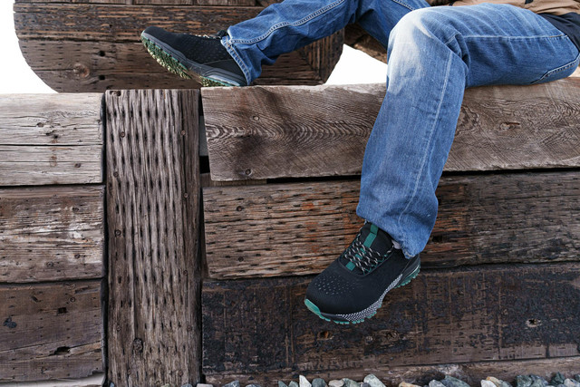 Ilustrasi Ciri-ciri denim unsanforized. Foto: Pexels.com/水 金