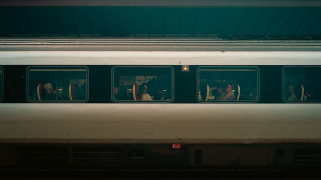 Taksaka Luxury Sleeper. Foto hanyalah ilustrasi bukan tempat sebenarnya. Sumber: Unsplash/Metin Ozer