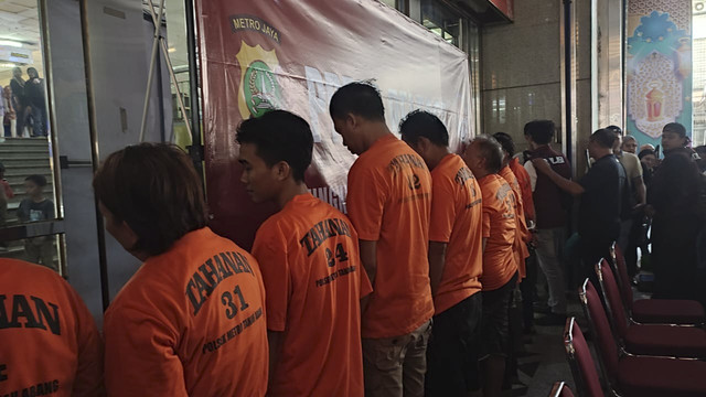 Pers rilis kasus peredaran obat terlarang di Pasar Tanah Abang, Jakarta Pusat. Foto: Rachmadi Rasyad/kumparan