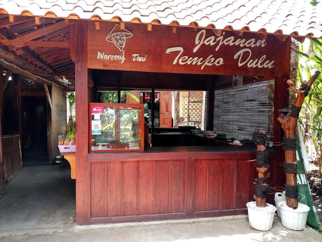 Waroeng Tani di Jl. TPST, Jetak Lor, Mulyoagung, Kecamatan Dau, Kabupaten Malang yang tetap jaya hingga lintas generasi berkat dana usaha BRI. Foto: Dok. BRI
