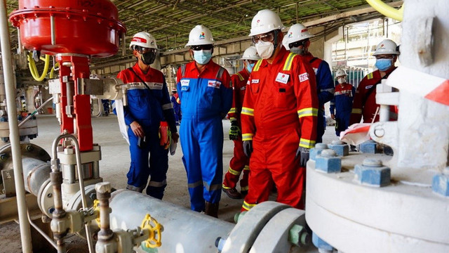 Aktivitas pekerja di Lapangan Gas Jambaran-Tiung Biru (J-TB), di Bojonegoro. (Aset: Istimewa)