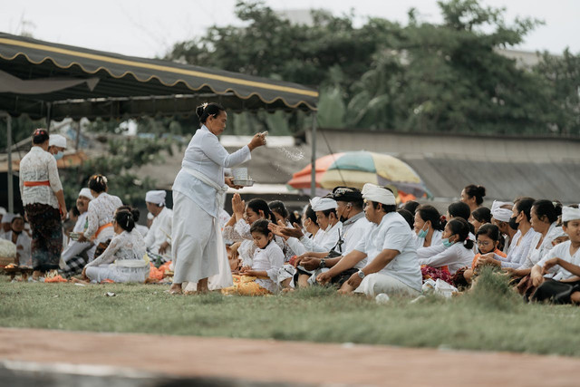 Ilustrasi upacara Hari Raya Galungan. Foto: Pexels.com