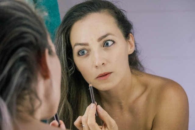 Rekomendasi Primer untuk Kulit Kering. Foto hanya ilustrasi. Sumber foto: Unsplash/Ladislav