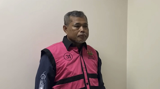 Hakim Djuyamto dijerat sebagai tersangka vonis lepas kasus CPO. Foto: YouTube/ Kejaksaan RI