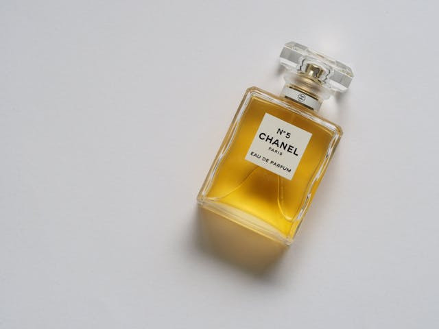 Ilustrasi rekomendasi parfum aroma bedak. Sumber: pexels.com
