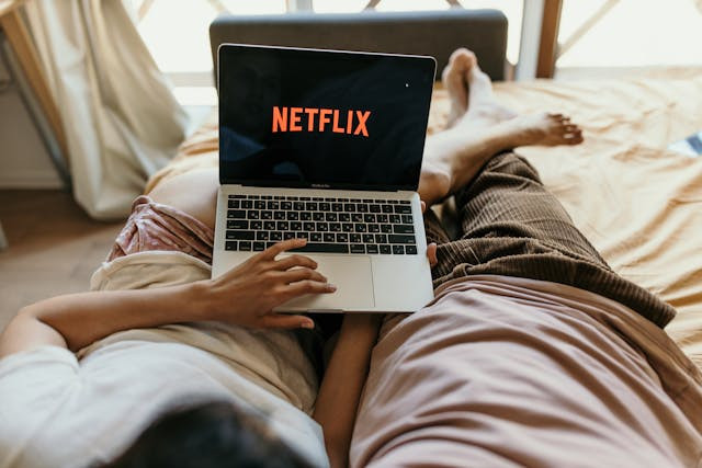 Ilustrasi you season 5 kapan tayang. Sumber: pexels.com