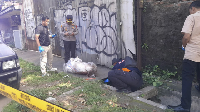 Karung berisi mayat di Tangerang. Foto: Istimewa