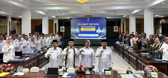 Foto bersama dalam kegiatan Musrenbang RPJMD tahun 025-2029 dan RKPD tahun 2026 Kabupaten Mempawah. Foto: Dok. Istimewa