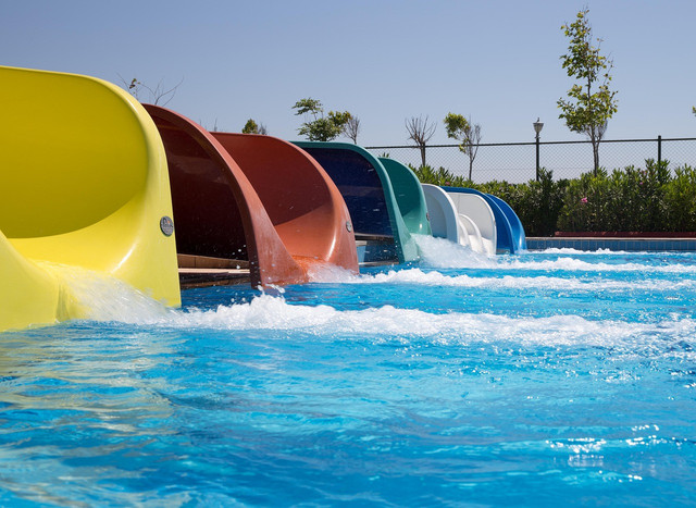 Citraland Waterpark Manado (Foto hanya ilustrasi, bukan tempat sebenarnya) Sumber: pixabay/ Mariakray